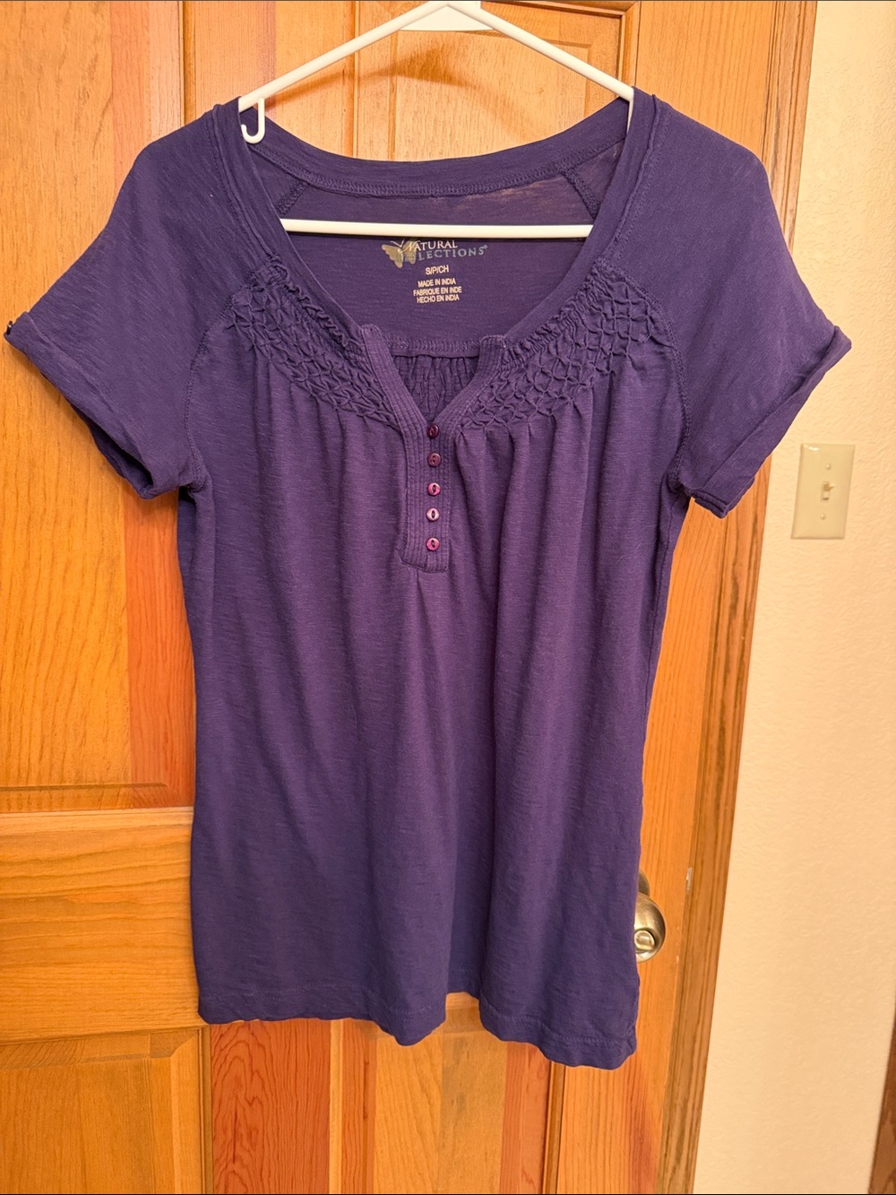 5/15$. Natural Reflections Purple Short Sleeve Scoop Neck Top